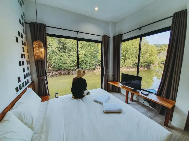 ห้องสแตนดาร์ด เตียงใหญ่ 1 เตียง