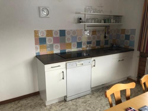 一卧室公寓（带阳台）