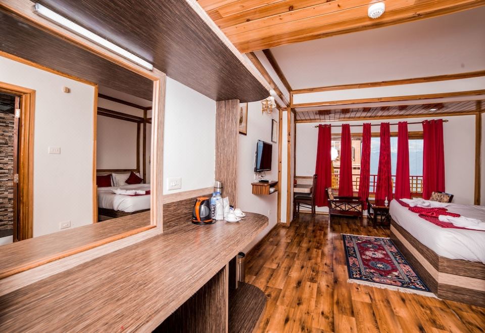 優質雙人或雙床房，1張雙人床，吸煙，山景