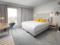 Courtyard by Marriott Paris Charles de Gaulle Central Airport Hotels in Val-d'Oise