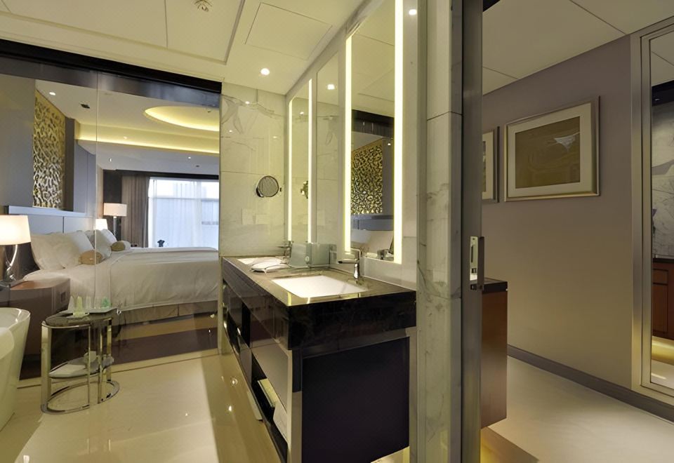 高级豪华景致大床房