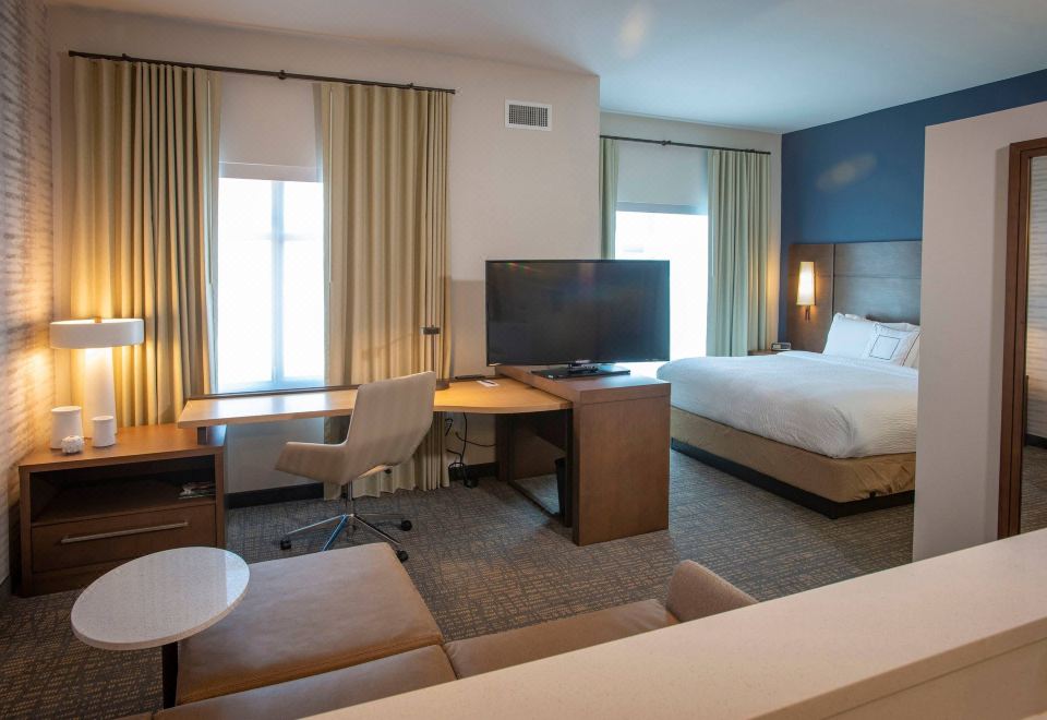 特大床一室房（带梳化床）