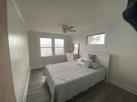 BEAUTIFUL LAKE FRONT NEWLY RENOVATED COTTAGE 2021 Hoteles en Municipio de Gerrish