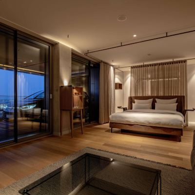 Car Loft-1 King Bed, Deluxe Room, Flat Screen Television, Sound Proof Windows, Air-Conditioned B'Mine Hotel Frankfurt Airport Promo Code
