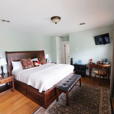 Smithfield Single King Clay Corner Inn Promo Code