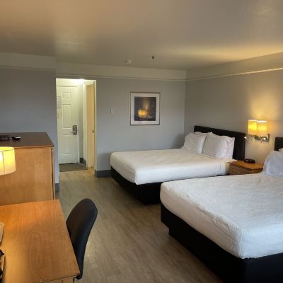 Deluxe Room, 2 Queen Beds, Patio Seabird Lodge Promo Code