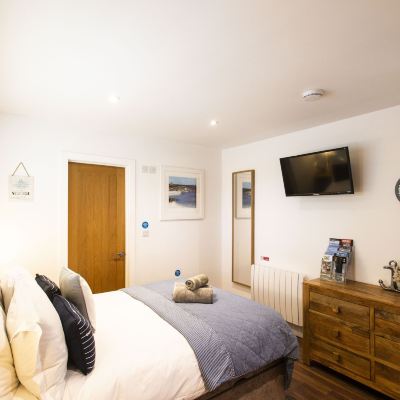 Studio, 1 Bedroom, Ground Floor (the Little Lighthouse) The Lighthouse Promo Code