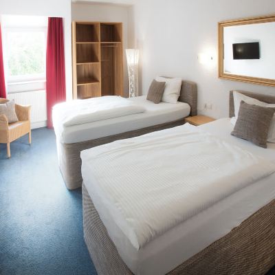 Twin Room Elan Hotel Promo Code