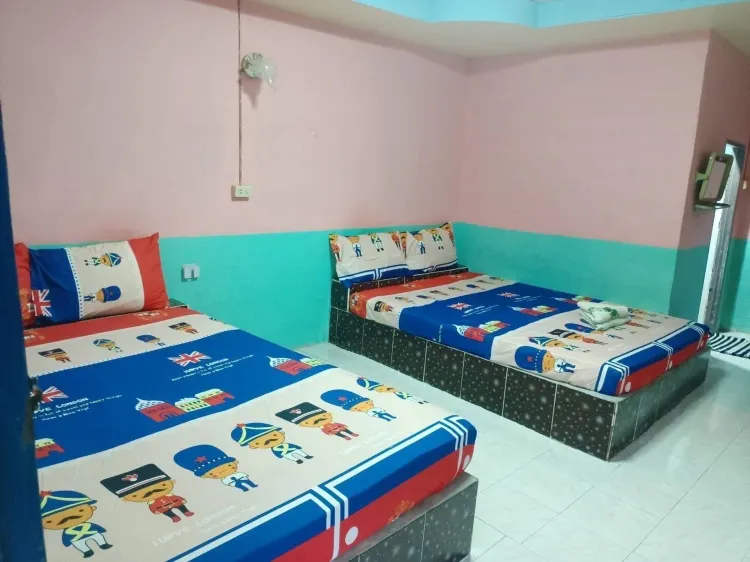 ห้องมาตรฐานเตียงแฝดพร้อมพัดลม