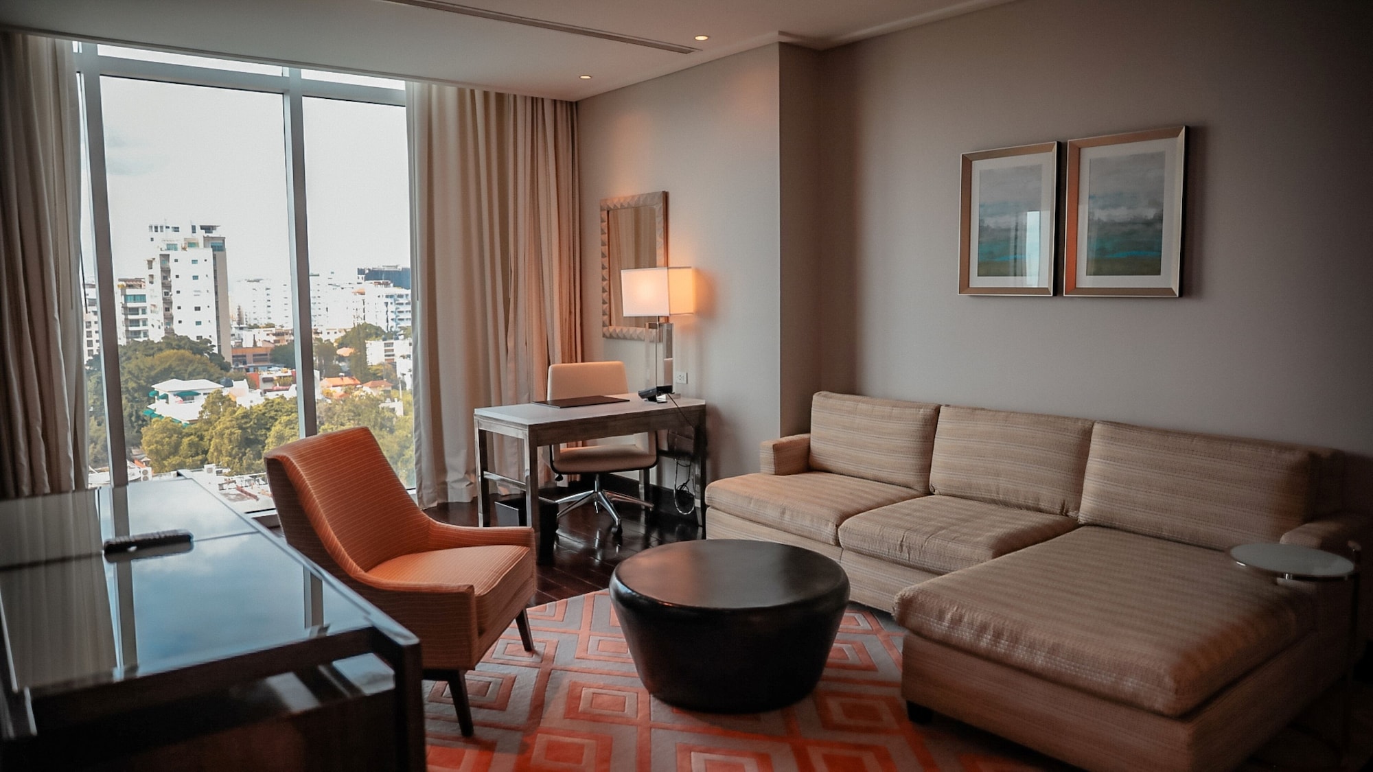 高层一卧室套房