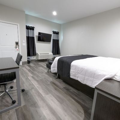 Deluxe Single Room-Non-Smoking Crystal Inn Promo Code