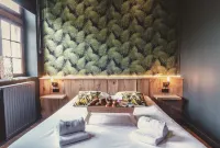Domaine Sur les Sarts Hotel a 