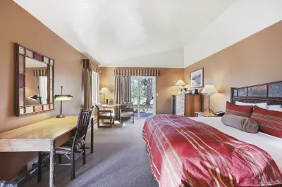 Headwaters Lodge & Cabins at Flagg Ranch Hotel a 