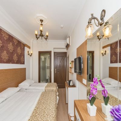 Standart Üç Kişilik Oda Raimond Hotel Promo Code