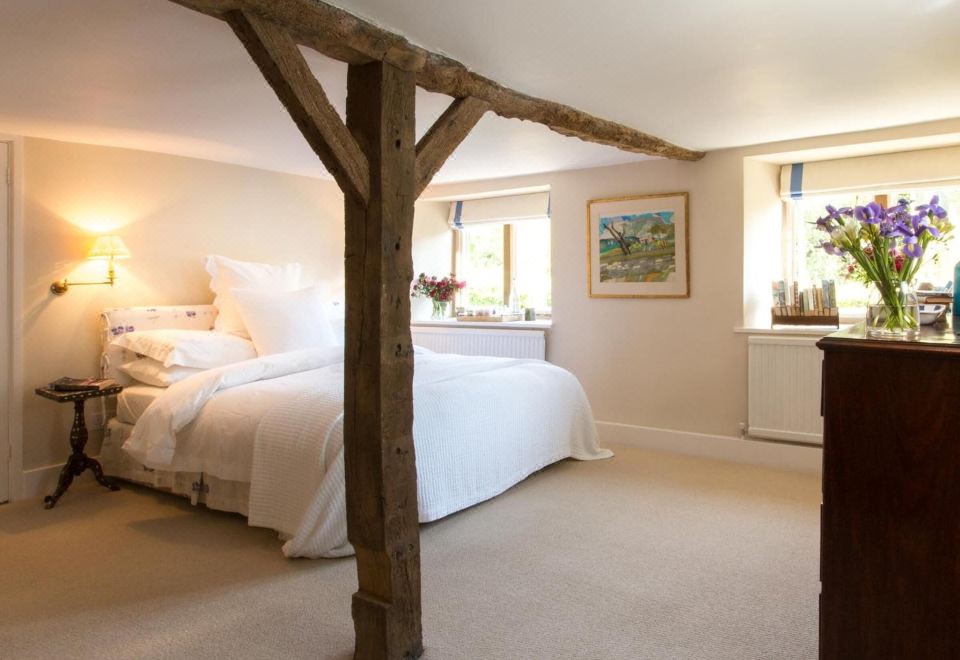 豪华双人间（1张特大床）