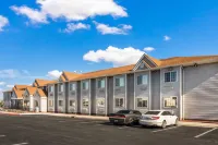 Quality Inn & Suites Near Nas Fallon Hotels in 
