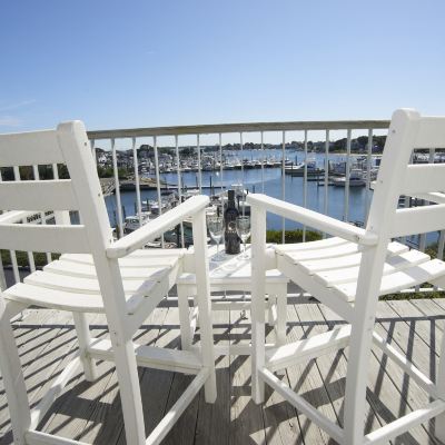 Deluxe Studio Suite, 1 King Bed, Balcony, Harbor View Anchor in Distinctive Waterfront Lodging Promo Code