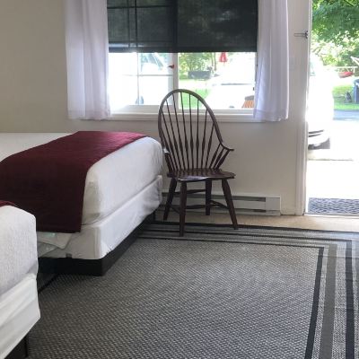 Deluxe Room, 2 Queen Beds, Bathtub Cardinal Inn Promo Code