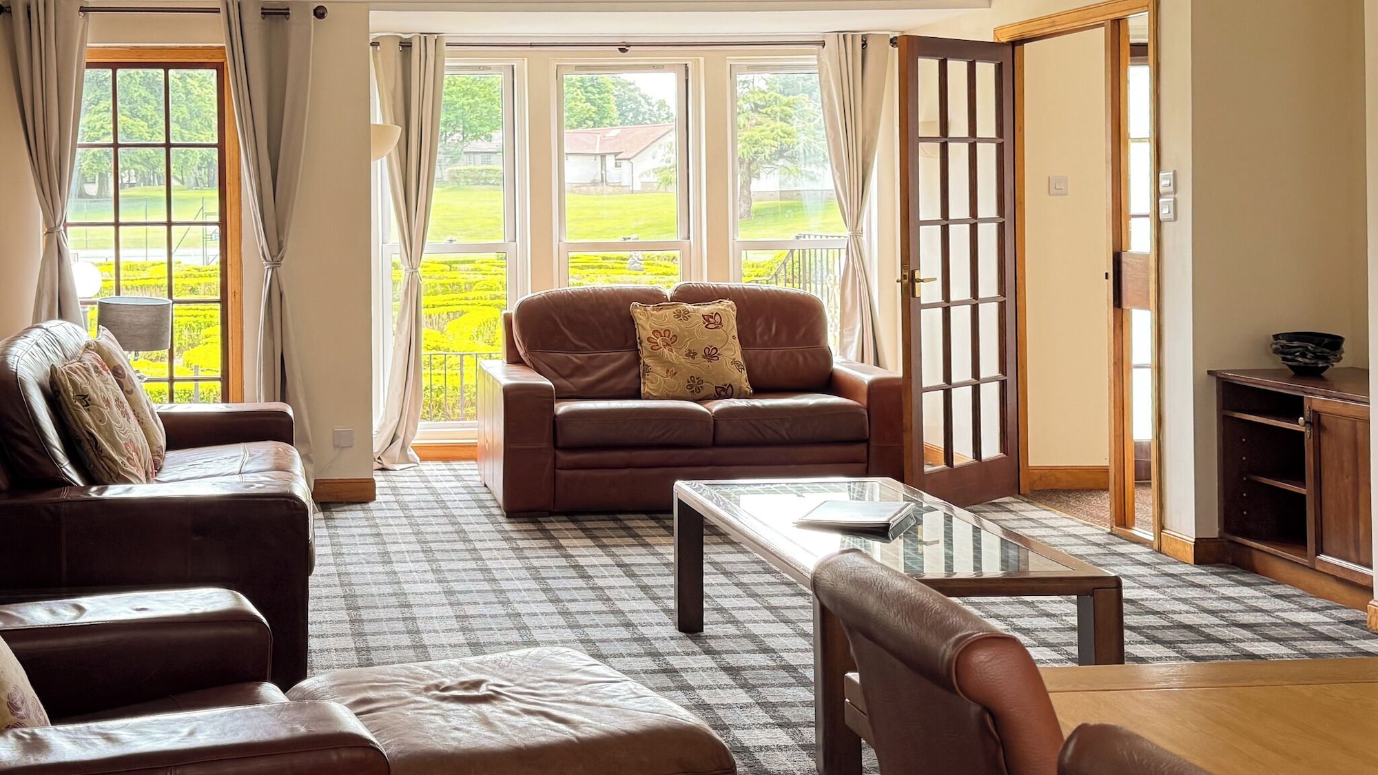 标准公寓， 3 间卧室， 允许带宠物， 花园景观