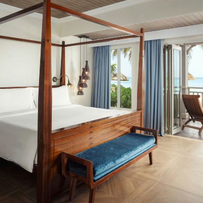 Peninsula Beach Access, Suite, 1 King, Sofa Bed