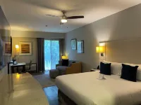 Esplendor by Wyndham Los Mochis Country Place  호텔