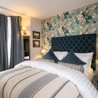 Superior Double Room Red Lion Promo Code
