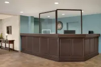 Travelodge by Wyndham Edson 2409079 Alberta Ltd.