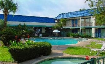 Extend a Suites-San Antonio - Housity