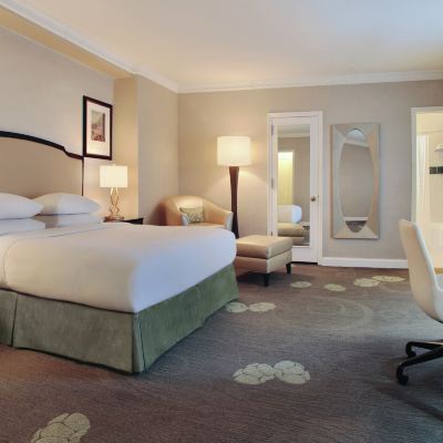 Premium King Room The Palmer House Hilton Promo Code