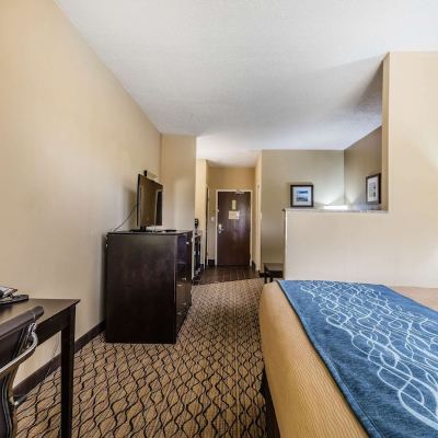 2 Queen Beds, Accessible Room, Non-Smoking