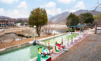Yeoncheon Pool Kids Spa Pension