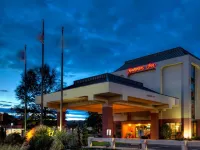 Hampton Inn West Springfield Hôtels à : 