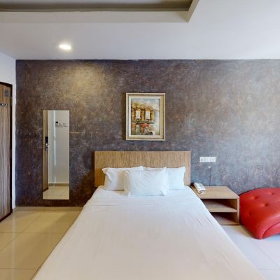 Bilik Deluxe Premium Kupon Era Plus Hotel