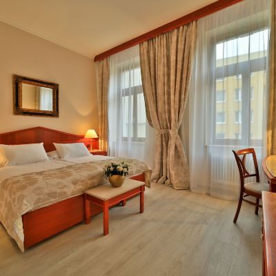 Standard Double or Twin Room Carlton Promo Code