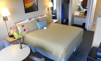 Harbor Inn & Suites Oceanside