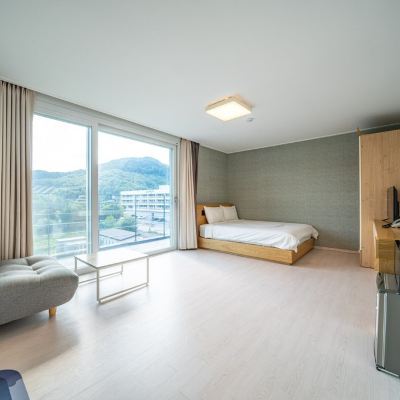 룸 301 (스튜디오 타입, 퀸 침대 1개) 가평 더 베이 리조트 쿠폰
