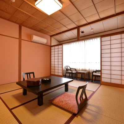 和風ルーム まごころ伝える小さなお宿 北陸金沢の創作加賀会席 旅館 橋本屋 クーポン