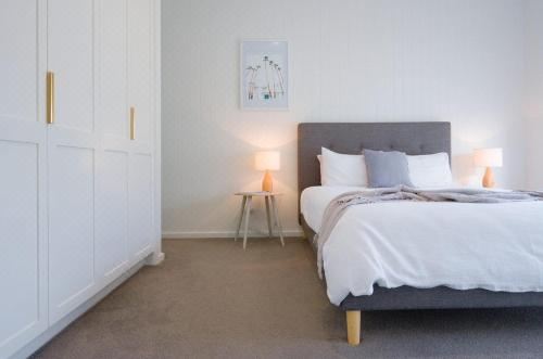 Schnapper Lane Three-Bedroom Apartment