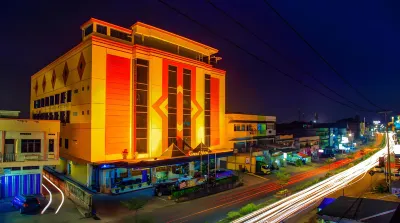 Grand Hotel Jambi فنادق في 