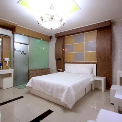 Deluxe Room ( + Styler) One Motel Promo Code