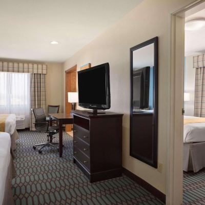 One-Bedroom King Suite With Kitchen-Non-Smoking Country Inn & Suites by Radisson, Lubbock, TX Promo Code
