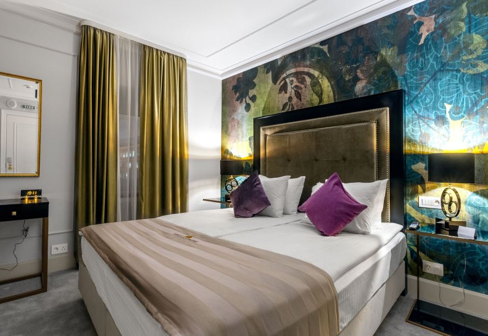 豪华双人房 （全双人床）