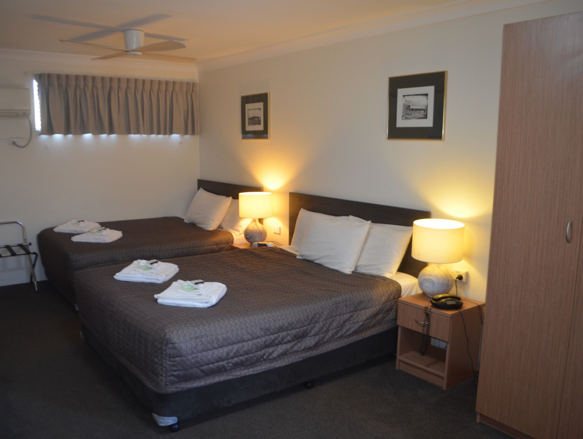 豪华大床加双人床