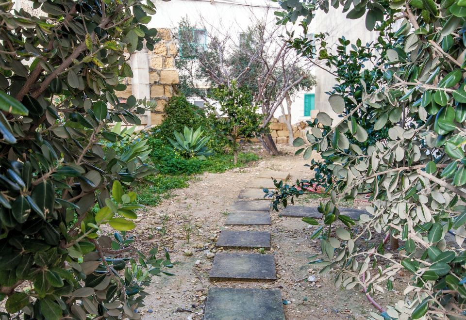 Hotel Twilight Gozitan Farmhouse with Pool - Happy Rentals, Exterior, Hotel Exterior