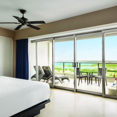 Deluxe King Suite Seadust Cancun All Inclusive Family Resort Promo Code