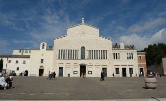 Hotel Valle Rossa - Housity