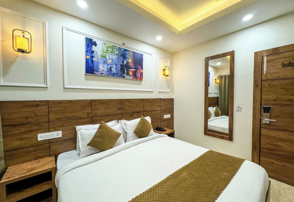 Hotel Nirvana Bliss, Behind Parmarth NiketanDeluxe Double Room