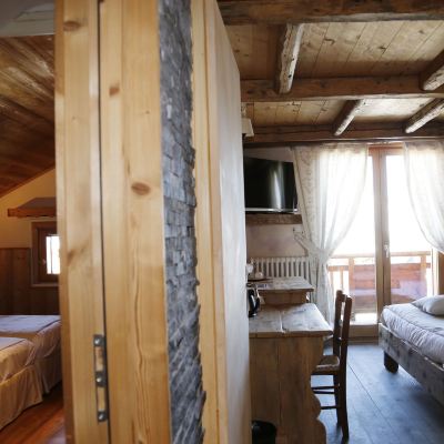 Cosy Family Room-Terrace Alp'Azur Promo Code