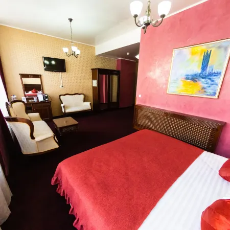 Daily Plaza Hotel