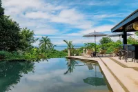 Tulemar Resort